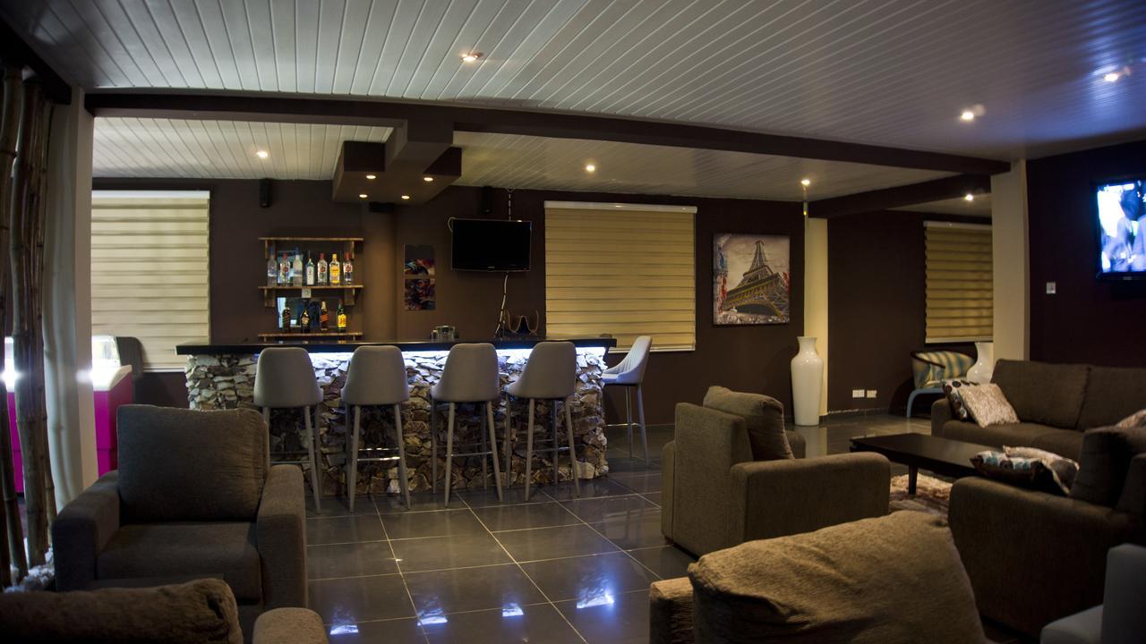 M Suites Hotel Accra Eksteriør billede