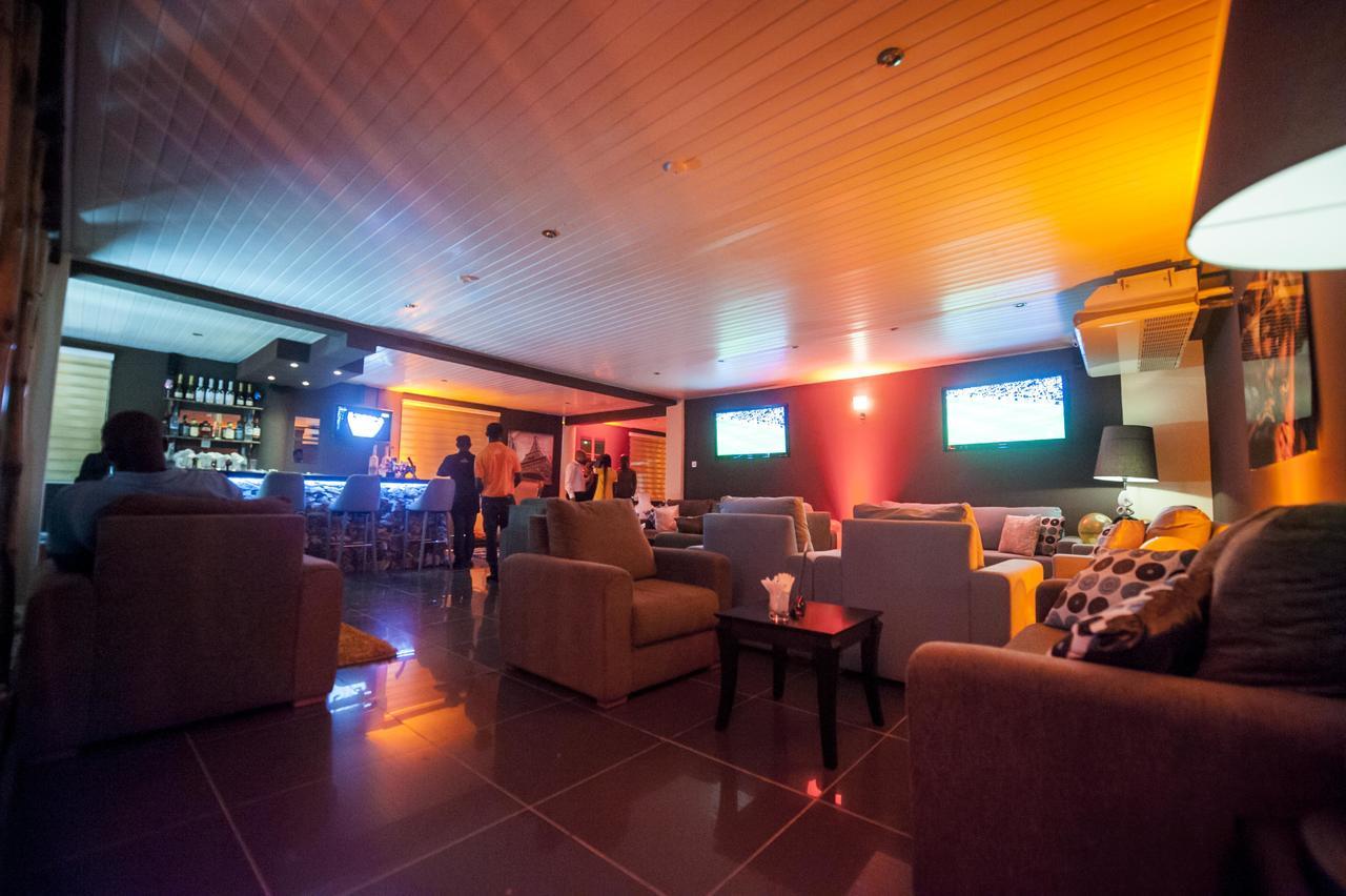 M Suites Hotel Accra Eksteriør billede